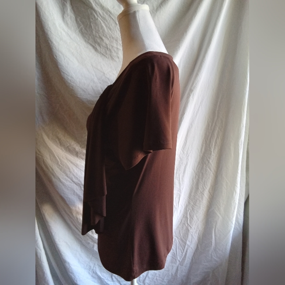 Byer California Brown Scoop‎ Neck Short Sleeve Top with Decorative Drape - Picture 3 of 6